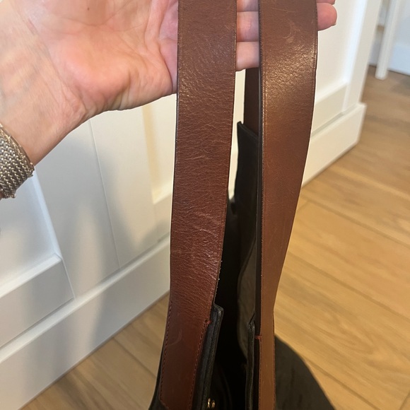 Authentic Celine Shoulder Bag - Picture 8 of 17